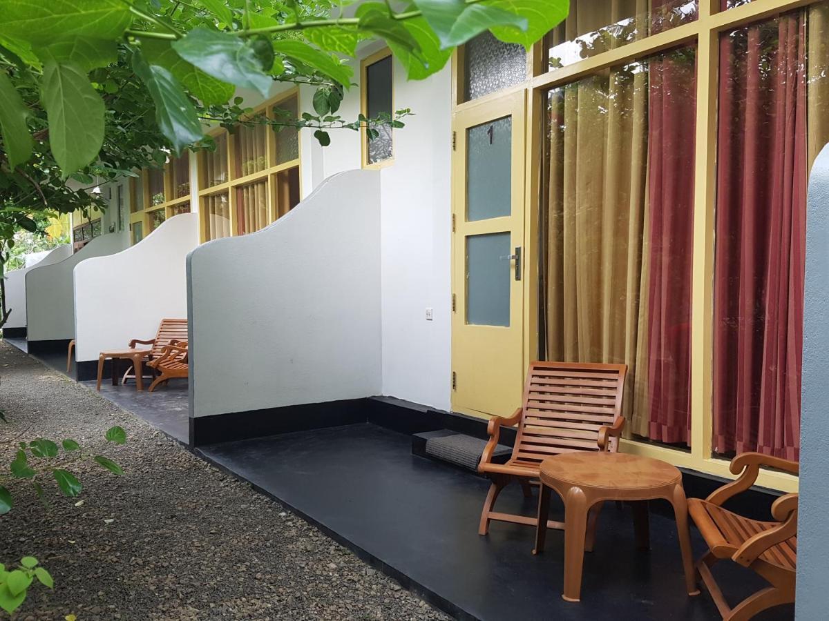 Secret Hill Resort Unawatuna Exterior photo